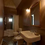 The House 3* Strevi