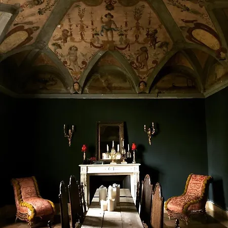 The House Bed & Breakfast *