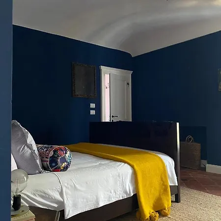 Bed and breakfast The House 3*